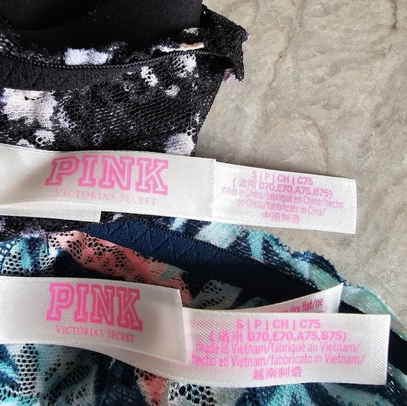 Lot Of 2 Victorias Secret PINK Floral  Racerback Padded Pull On Bralette's Sz. S - Picture 7 of 7